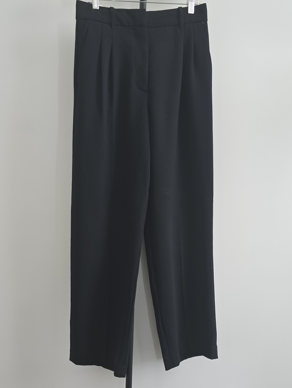 Aritzia Black High-Rise Wide-Leg Trousers Size 6 SHORT